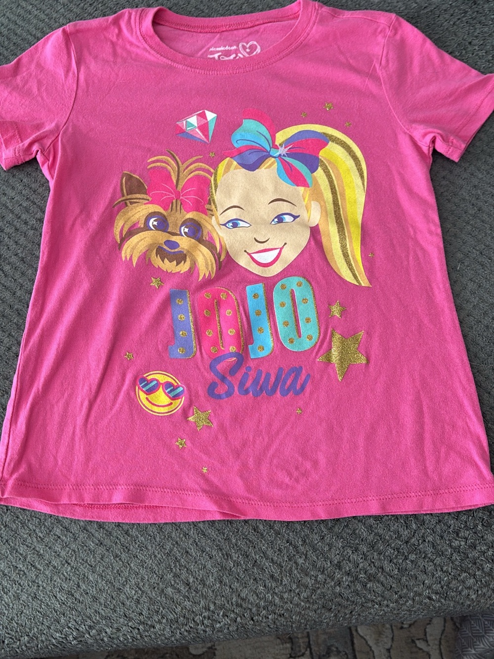 JoJo Siwa Bright Pink Short Sleeve Graphic Tee with Rainbow Accents size 7/8